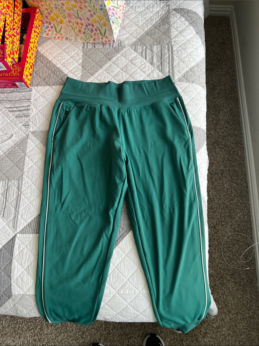Athleta Emerald Green Track Pants with White Side Piping